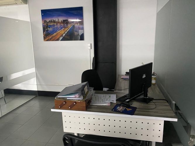 Oficina en arriendo en El Poblado, Medellín, 140 m² · foto 4 de 17