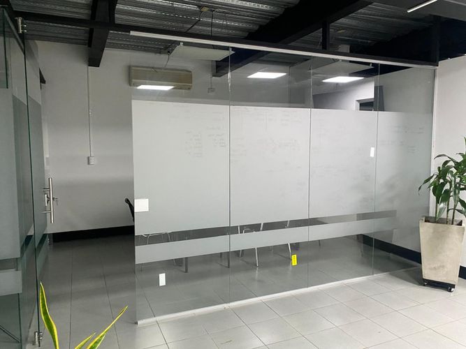 Oficina en arriendo en El Poblado, Medellín, 140 m² · foto 11 de 17