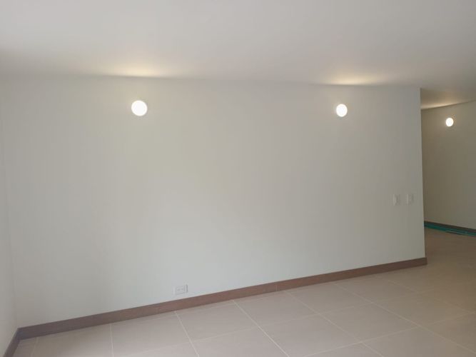 Apartamento de 3 alcobas en arriendo en Los Balsos, Medellín, 125 m² · foto 4 de 17