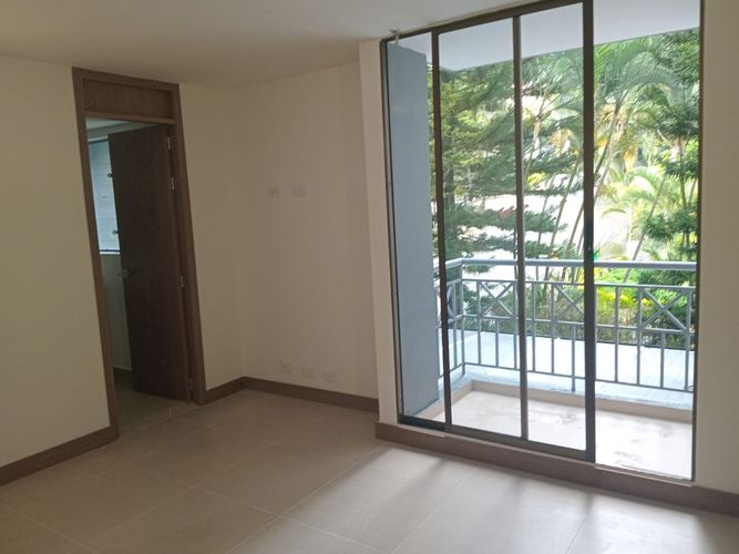 Apartamento de 3 alcobas en arriendo en Los Balsos, Medellín, 125 m² · foto 9 de 17