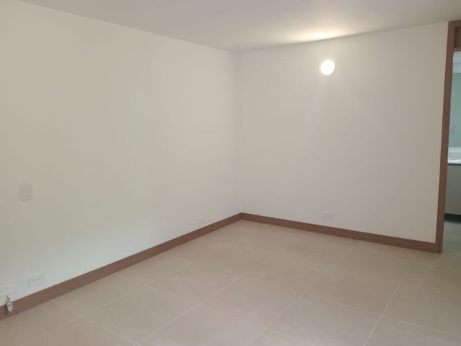 Apartamento de 3 alcobas en arriendo en Los Balsos, Medellín, 125 m² · foto 11 de 17