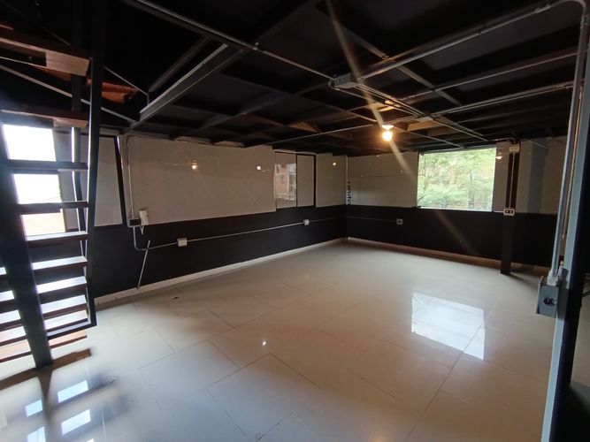 Oficina en arriendo en La Candelaria, Medellín, 130 m² · foto 5 de 10