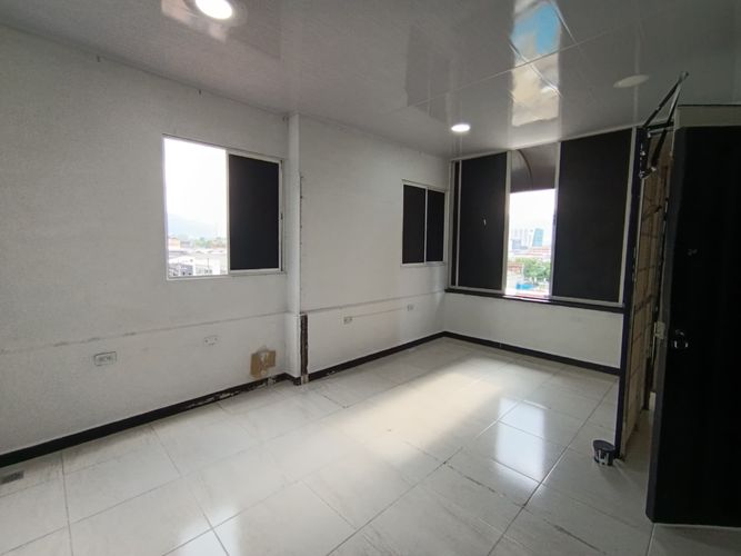 Oficina en arriendo en La Candelaria, Medellín, 30 m² · foto 3 de 7