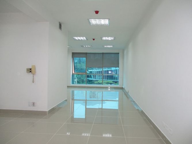Oficina en arriendo en El Poblado, Medellín, 52 m² · foto 2 de 7
