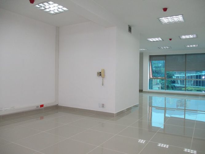Oficina en arriendo en El Poblado, Medellín, 52 m² · foto 3 de 7