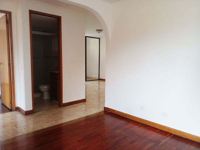 Apartamento de 2 alcobas en arriendo en El Poblado, Medellín, 87 m² · foto 10 de 17