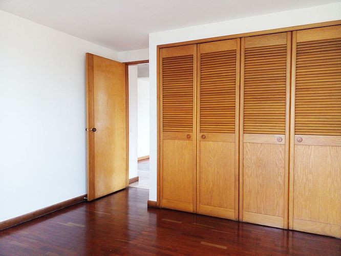 Apartamento de 2 alcobas en arriendo en El Poblado, Medellín, 87 m² · foto 12 de 17