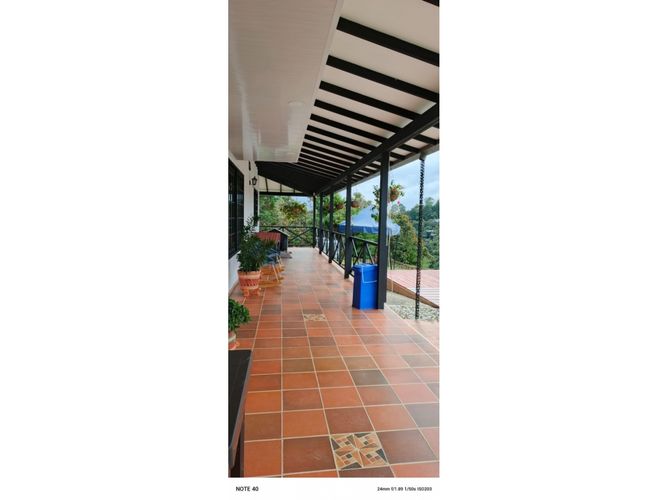 Casa de 4 alcobas en venta en Guarne, 290 m² · foto 3 de 16