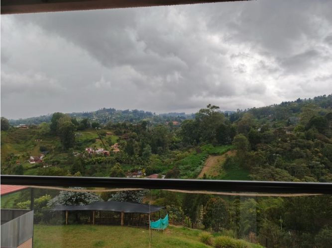 Casa de 4 alcobas en venta en Guarne, 290 m² · foto 5 de 16