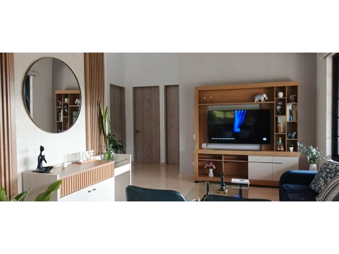 Casa de 4 alcobas en venta en Guarne, 290 m² · foto 8 de 16