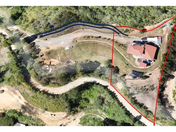 Casa de 4 alcobas en venta en Guarne, 290 m² · foto 15 de 16