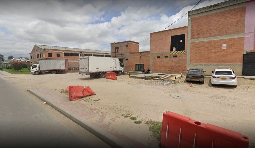 Bodega en arriendo en Mosquera, 1500 m² · foto 3 de 4
