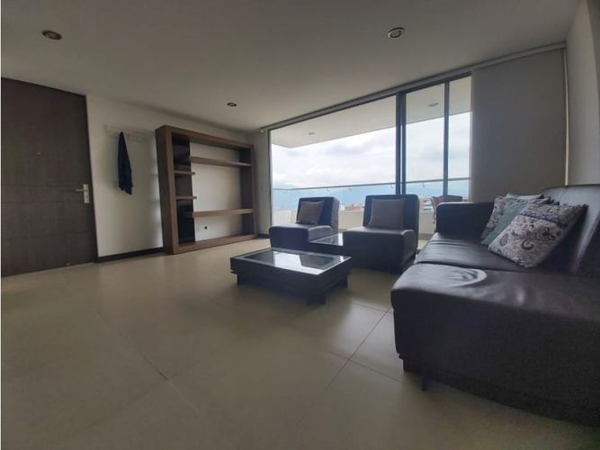 Apartamento de 3 alcobas en arriendo en Loma De Las Brujas, Envigado, 122 m² · foto 4 de 14