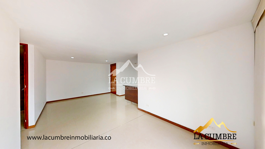 Apartamento de 3 alcobas en arriendo en Loma De Las Brujas, Envigado, 100 m² · foto 2 de 11