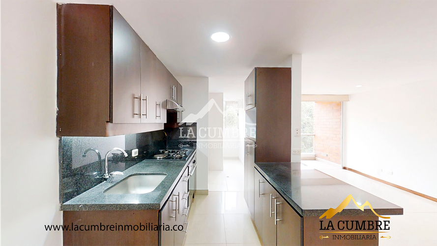 Apartamento de 3 alcobas en arriendo en Loma De Las Brujas, Envigado, 100 m² · foto 6 de 11