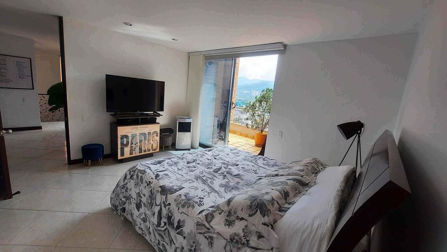 Apartamento de 3 alcobas en arriendo en El Poblado, Medellín, 150 m² · foto 9 de 16