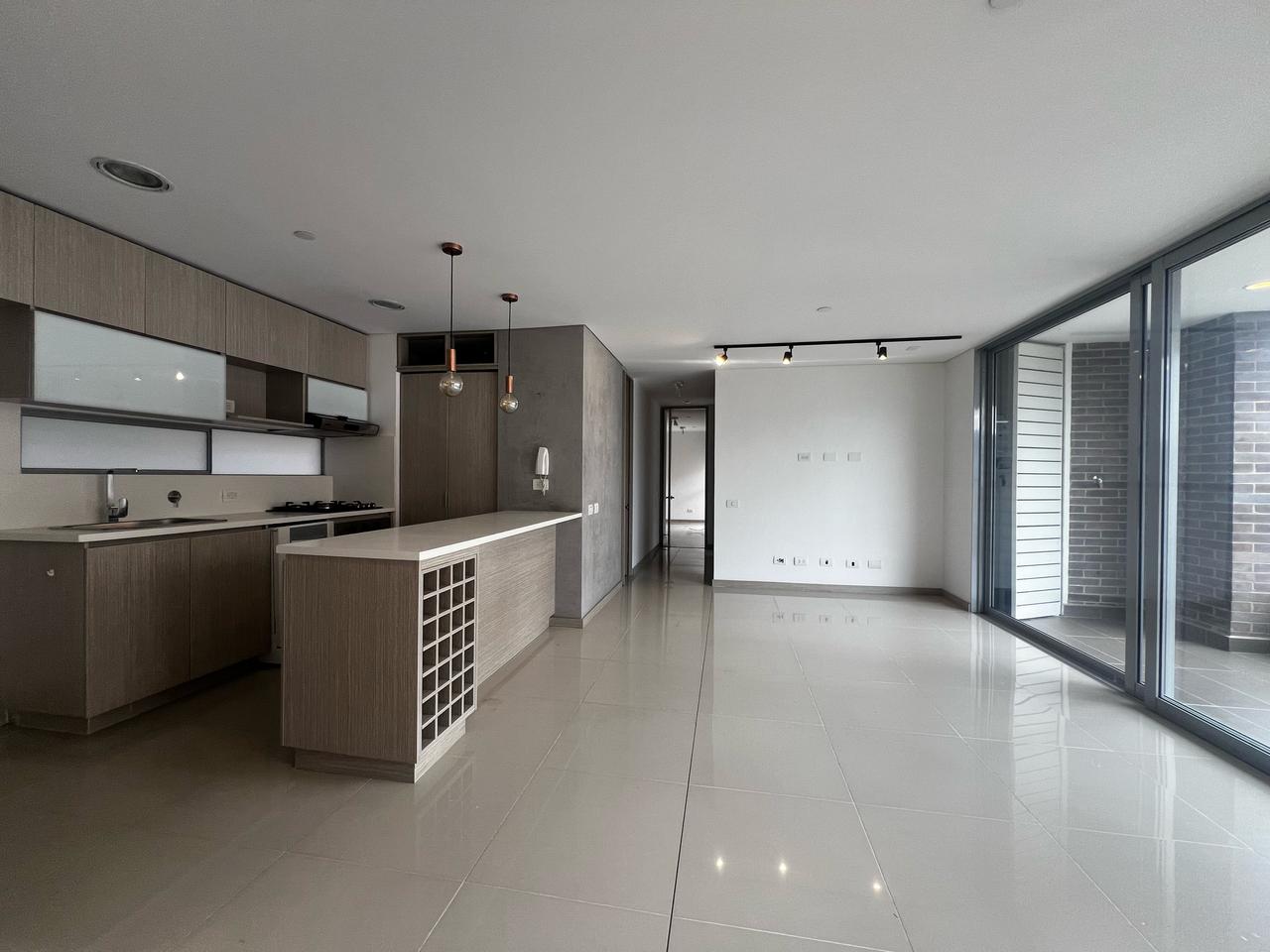 Apartamento en arriendo en Cumbres, Envigado · foto 4 de 19