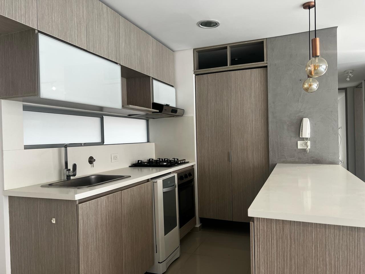 Apartamento en arriendo en Cumbres, Envigado · foto 8 de 19