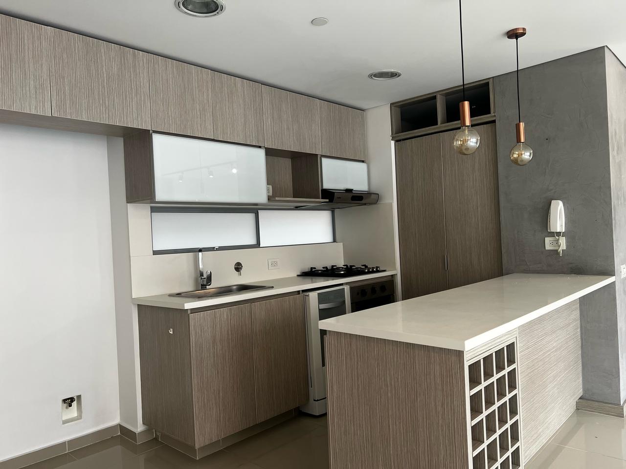 Apartamento en arriendo en Cumbres, Envigado · foto 9 de 19