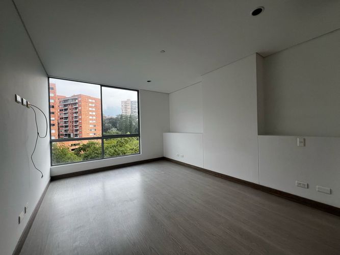 Apartamento de 3 alcobas en arriendo en Loma Del Esmeraldal, Envigado, 120 m² · foto 11 de 18