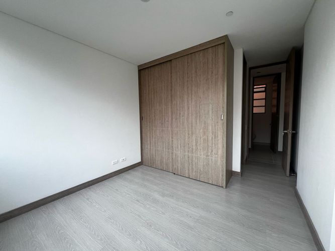 Apartamento de 3 alcobas en arriendo en Loma Del Esmeraldal, Envigado, 120 m² · foto 15 de 18