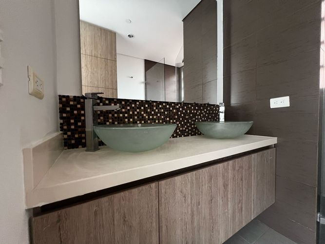 Apartamento de 3 alcobas en arriendo en Loma Del Esmeraldal, Envigado, 120 m² · foto 16 de 18