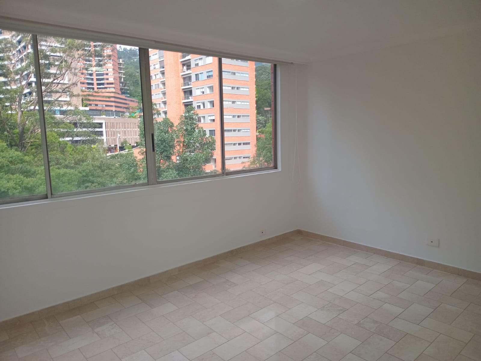 Apartamento en arriendo en El Poblado, Medellín · foto 9 de 15