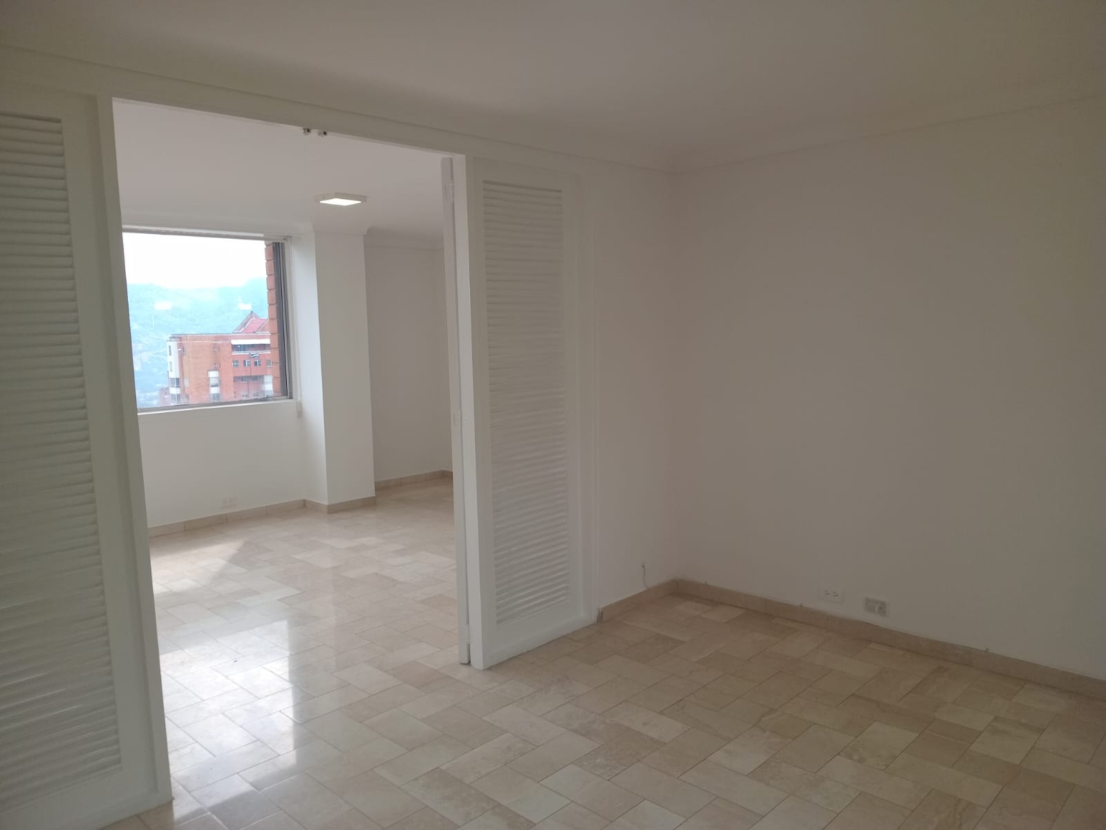 Apartamento en arriendo en El Poblado, Medellín · foto 12 de 15