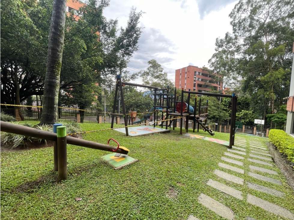 Apartamento en arriendo en El Campestre, Medellín · foto 20 de 24
