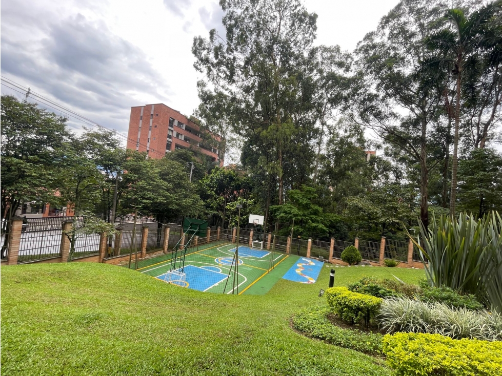 Apartamento en arriendo en El Campestre, Medellín · foto 23 de 24