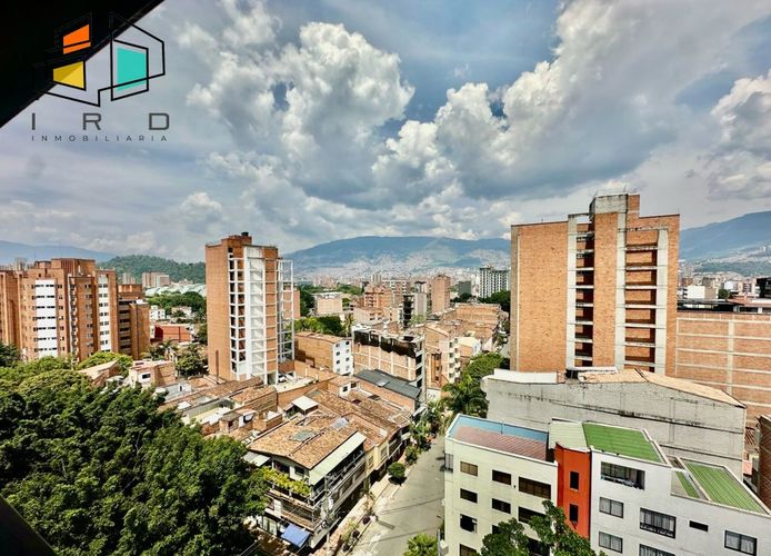 Apartamento de 4 alcobas en arriendo en Florida Nueva, Medellín, 120 m² · foto 2 de 24
