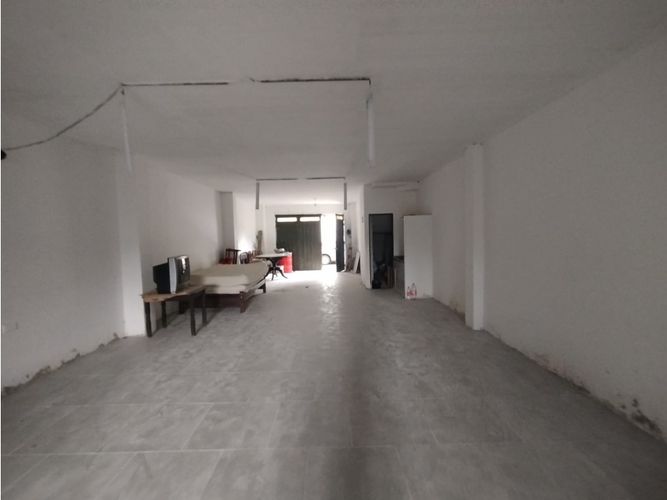 Local en venta en La Ceja, 239 m² · foto 7 de 8