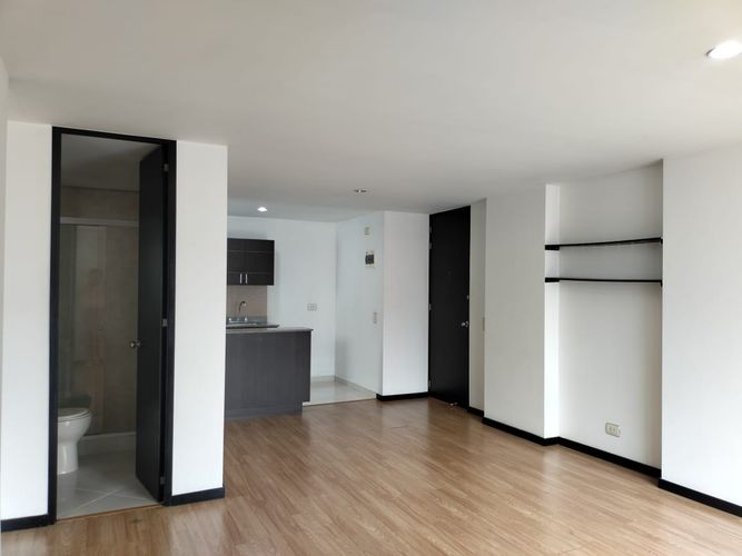 Apartamento de 2 alcobas en arriendo en El Poblado, Medellín, 72 m² · foto 4 de 17