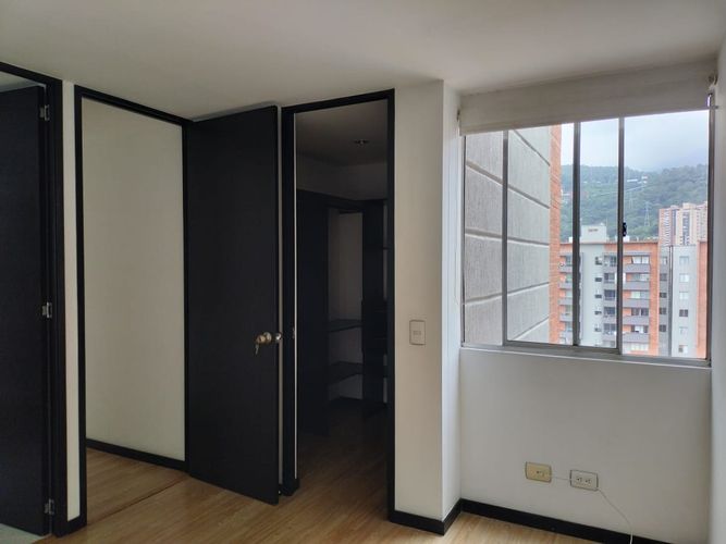 Apartamento de 2 alcobas en arriendo en El Poblado, Medellín, 72 m² · foto 15 de 17