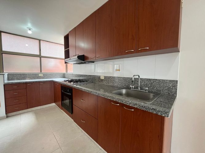 Apartamento de 3 alcobas en venta en El Poblado, Medellín, 129 m² · foto 6 de 18