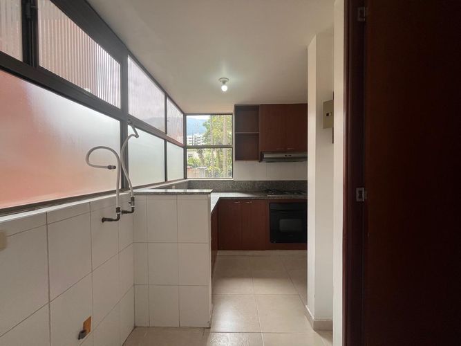 Apartamento de 3 alcobas en venta en El Poblado, Medellín, 129 m² · foto 7 de 18