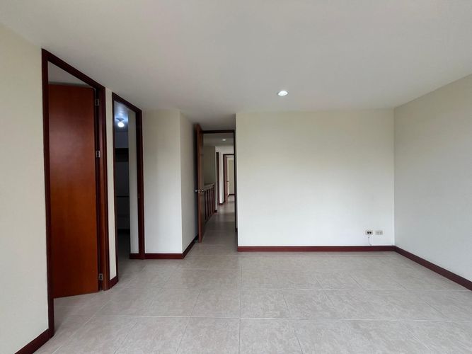 Apartamento de 3 alcobas en venta en El Poblado, Medellín, 129 m² · foto 9 de 18