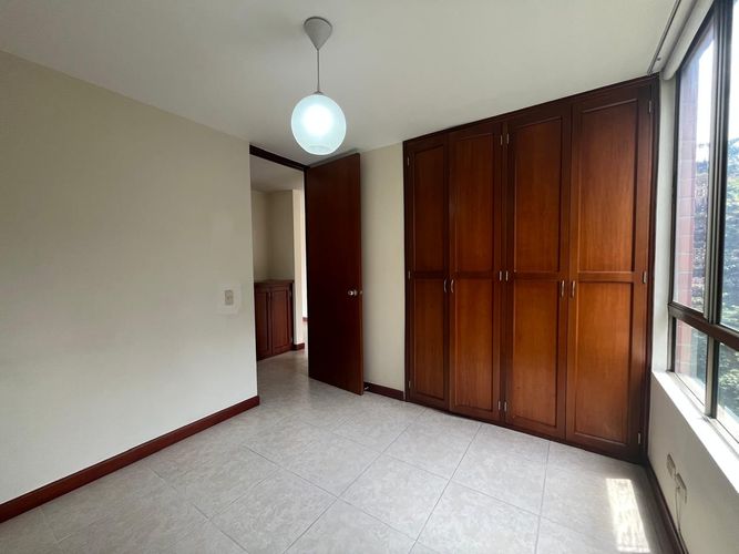 Apartamento de 3 alcobas en venta en El Poblado, Medellín, 129 m² · foto 13 de 18