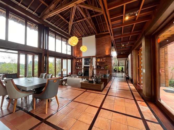 Casa de 3 alcobas en venta en Escobero, Envigado, 410 m² · foto 4 de 20