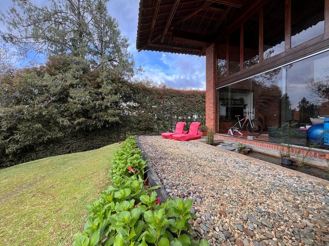 Casa de 3 alcobas en venta en Escobero, Envigado, 410 m² · foto 20 de 20