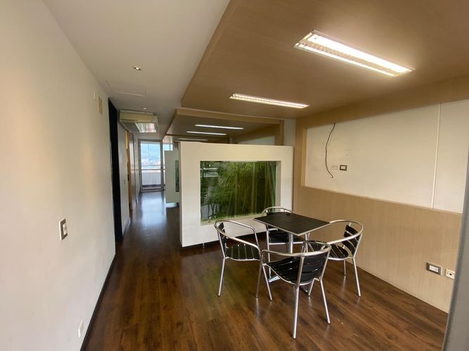 Oficina en arriendo en El Poblado, Medellín, 47 m² · foto 9 de 18