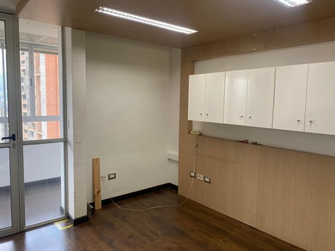 Oficina en arriendo en El Poblado, Medellín, 47 m² · foto 11 de 18
