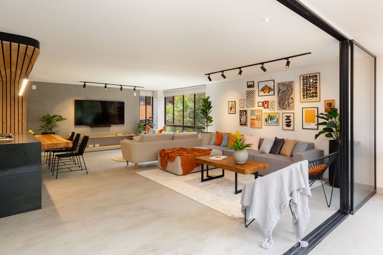 Apartamento de 3 alcobas en arriendo en El Poblado, Medellín, 192 m² · foto 3 de 20