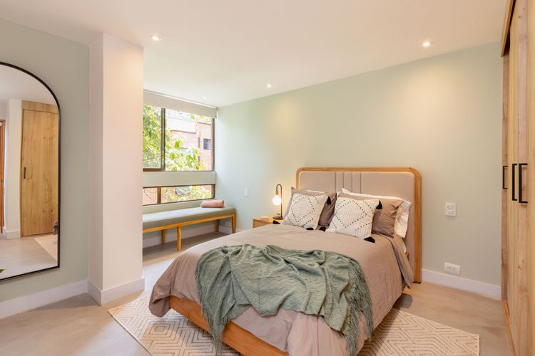 Apartamento de 3 alcobas en arriendo en El Poblado, Medellín, 192 m² · foto 5 de 20