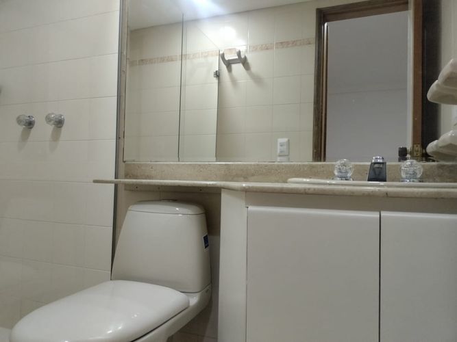 Apartamento de 3 alcobas en arriendo en El Poblado, Medellín, 178 m² · foto 17 de 18