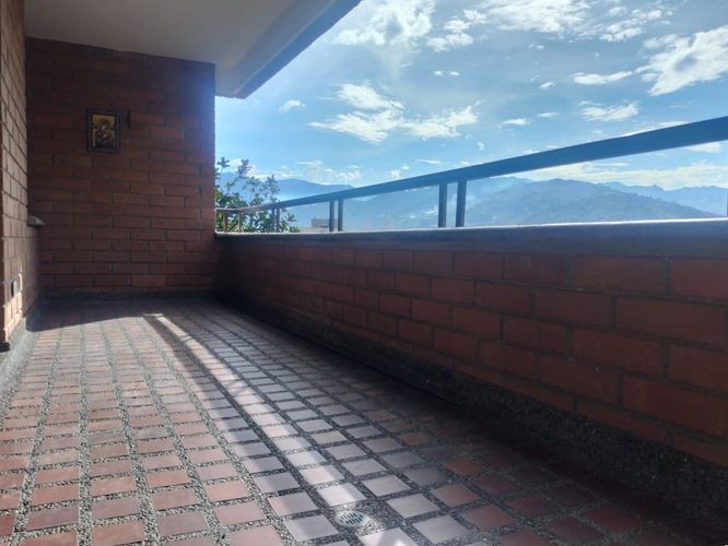Apartamento de 3 alcobas en arriendo en El Poblado, Medellín, 178 m² · foto 18 de 18