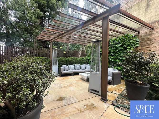 Casa de 5 alcobas en venta en Chicó Alto, Bogotá, 525 m² · foto 20 de 22