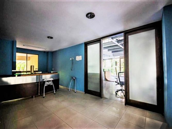 Local en arriendo en El Poblado, Medellín, 374 m² · foto 5 de 6