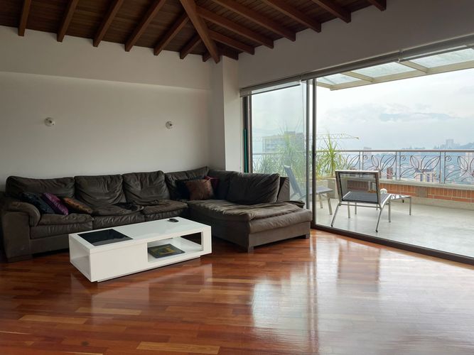 Casa de 3 alcobas en venta en La Calera, Medellín, 355 m² · foto 7 de 20