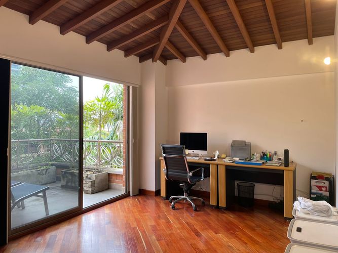 Casa de 3 alcobas en venta en La Calera, Medellín, 355 m² · foto 17 de 20